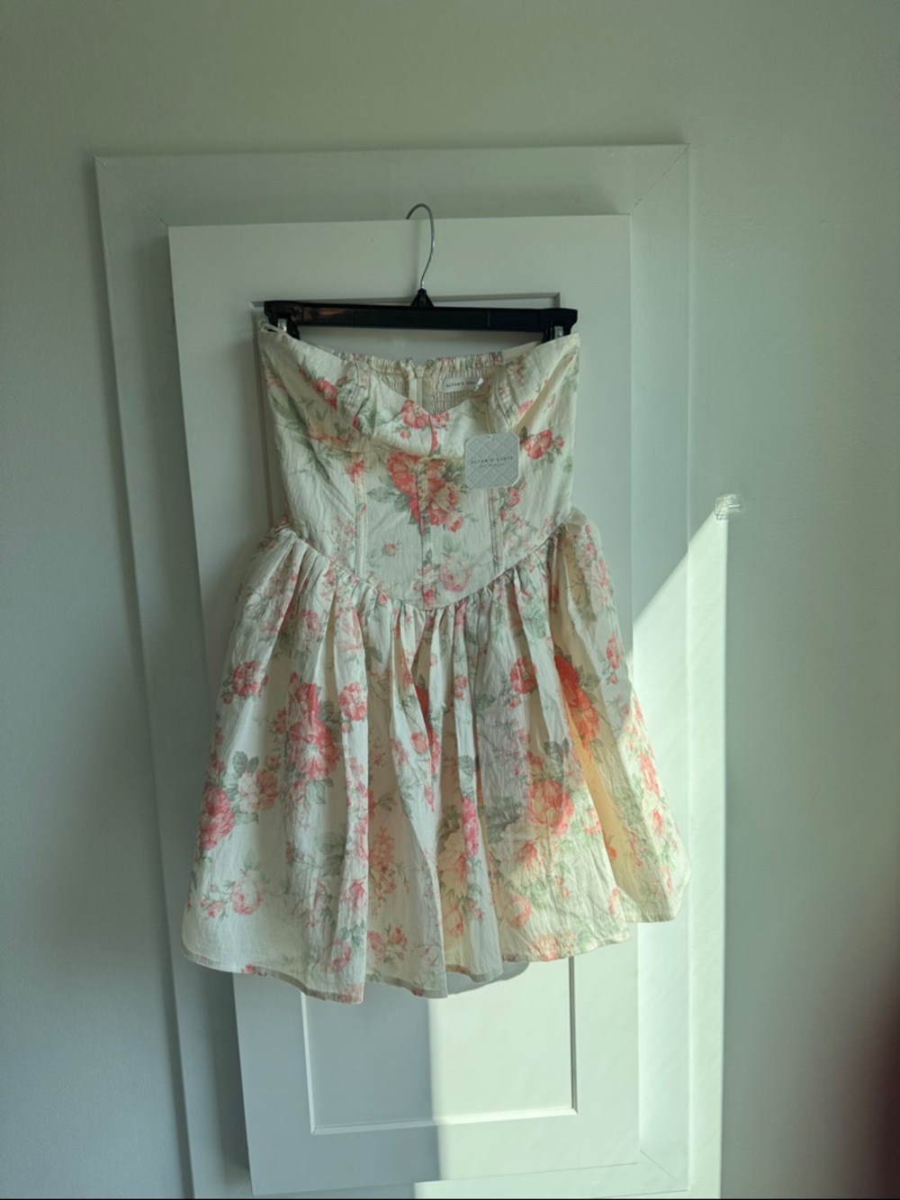 Altar'd State Virelle Mini Floral Dress - NWT and gift bag! - Picture 9 of 14